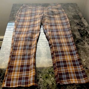 Size 9 plaid trousers